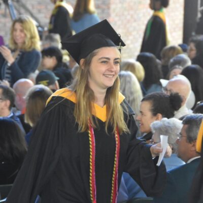 Esme Edwards: Meet Anthony Edwards' Eldest Daughter