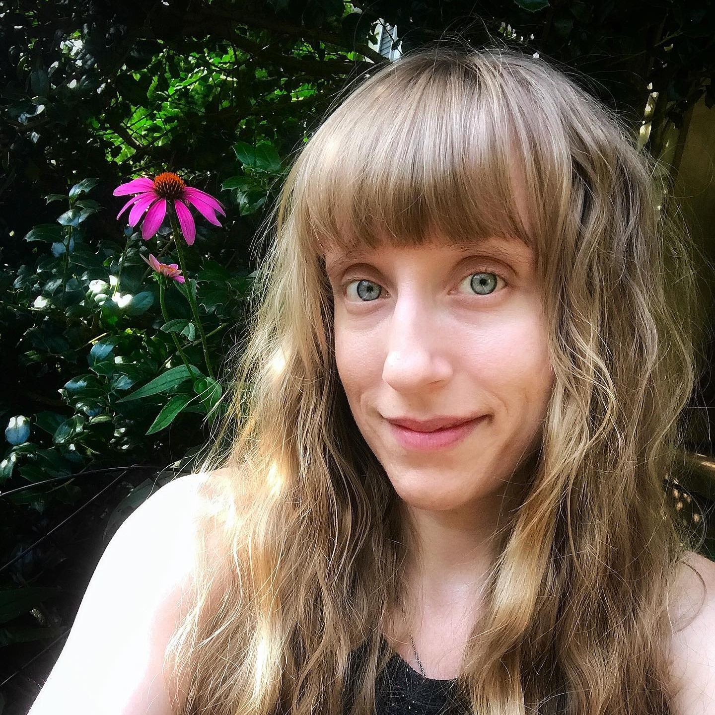 Laryssa Farmiga Biography: The Private Sister of Vera & Taissa Farmiga with Spina Bifida