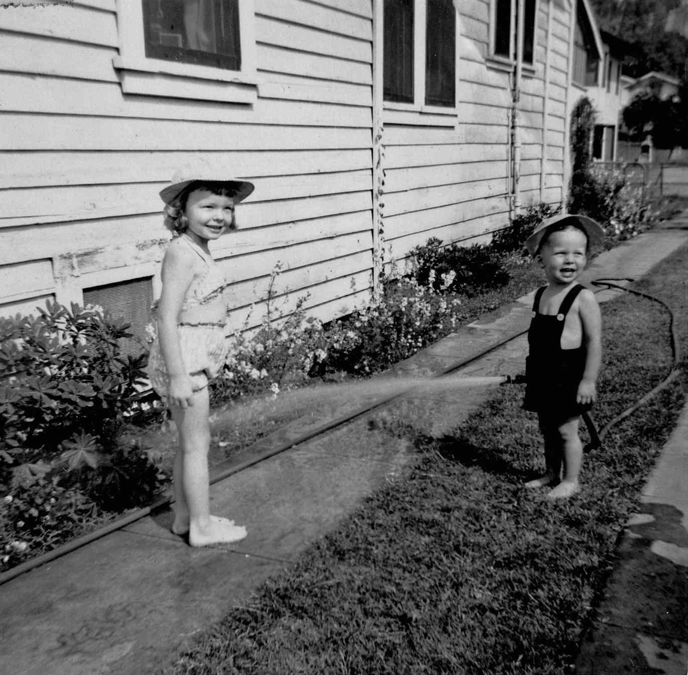 Randy Hall Diane Keaton’s Brother: Mental Health, Family, and Legacy