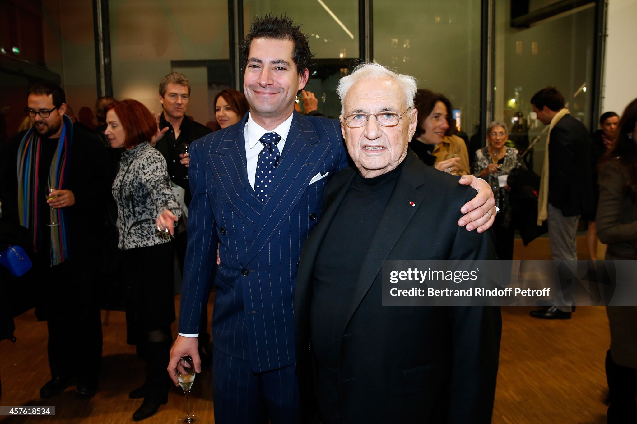 Who Is Alejandro Gehry? Inside the Life of Frank Gehry’s Son — As the Architectural Icon’s Death at 96 Sparks New Interest