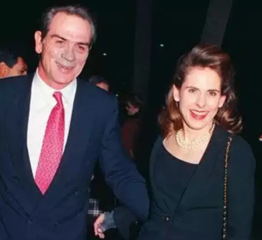 Who Is Kimberlea Cloughley? Inside the Private Life of Tommy Lee Jones’ Ex-Wife Amid the Tragic Death of Their Daughter Victoria