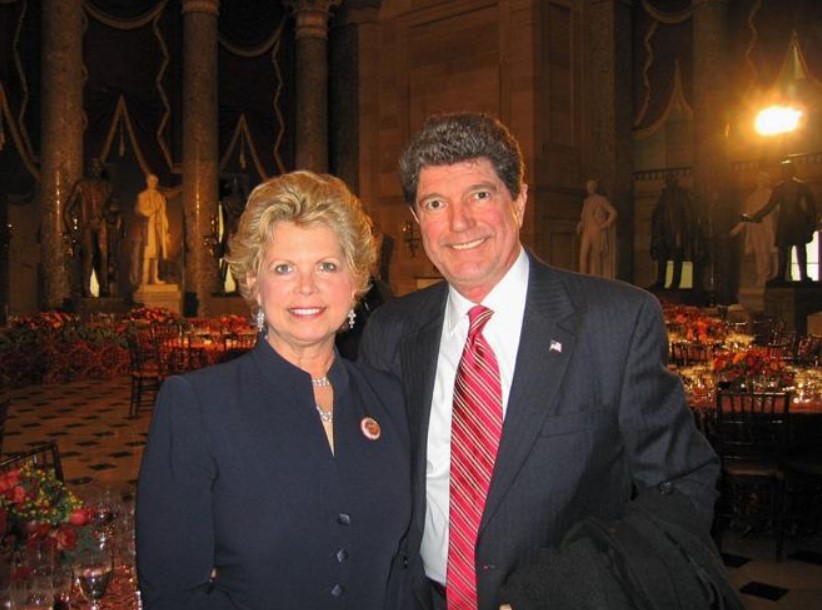 Who Is Sarah Sis Lundy? Wife of Guy Hovis — Inside Her Life as the Lawrence Welk Legend Is Remembered